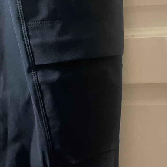 Eddie Bauer Women’s Size 4 Trail Pants Navy Cargo Pockets Hiking Outdoor Stretch - Picture 6 of 15